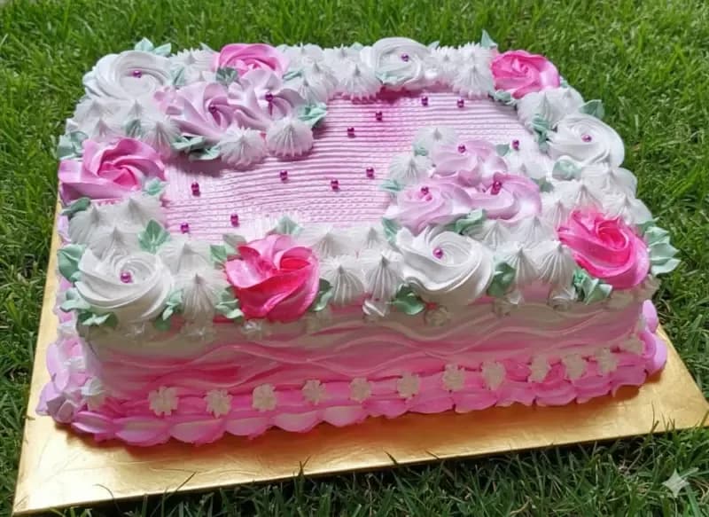 Cake Clásico de Vainilla — Sweet Gema Cake Shop